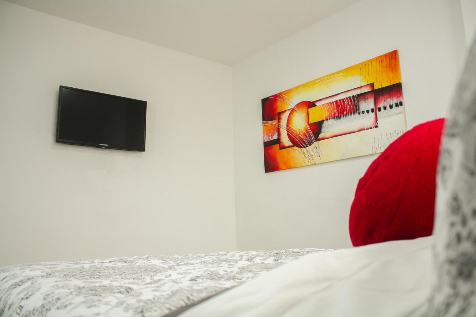 Apartahotel Kelly カリ エクステリア 写真