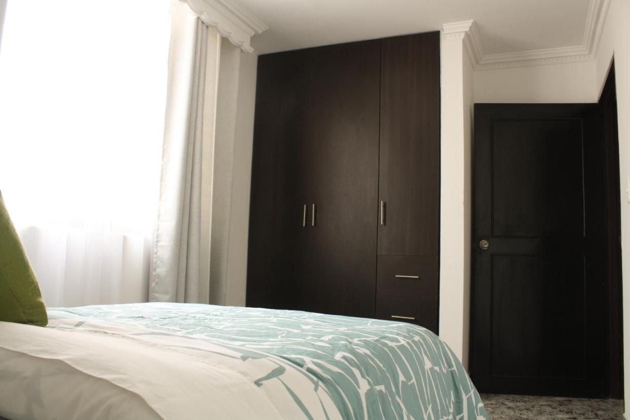 Apartahotel Kelly カリ エクステリア 写真